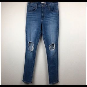Levi’s 721 High Rise Skinny Jeans